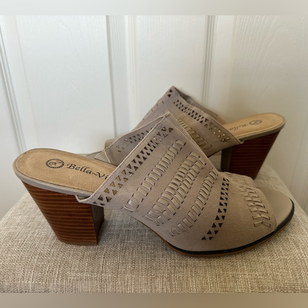 Bella Vita Women's Leather Taupe Wide Mules (12WW)